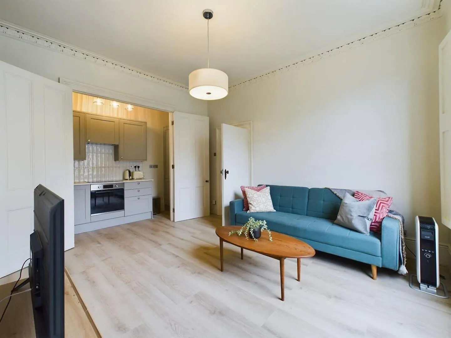 Pass The Keys Modern Apartment In East London